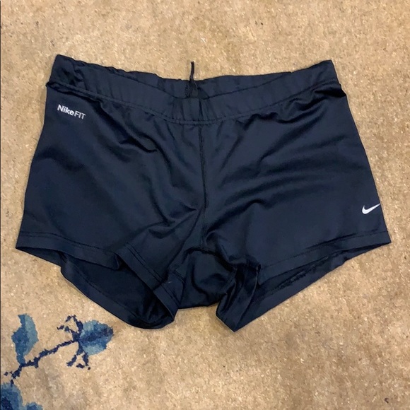 Nike Pants - 🎉4/$25 Nike Dry Fit Tight Shorts🎉